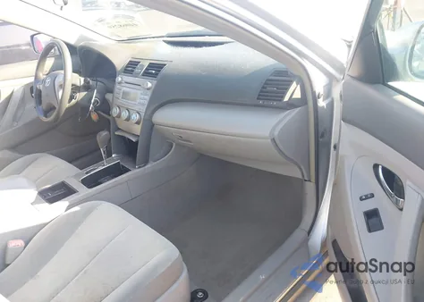 2009 Toyota Camry Le z USA, uszkodzony, nr VIN 4T1BE46K29U899522